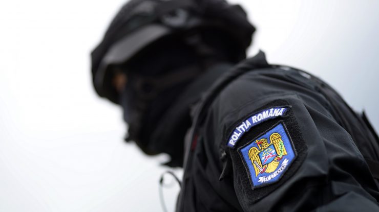 Unul dintre poliţiştii reţinuţi în dosarul Piteşti are antecedente penale. Cum a devenit din „erou“ suspect de furt