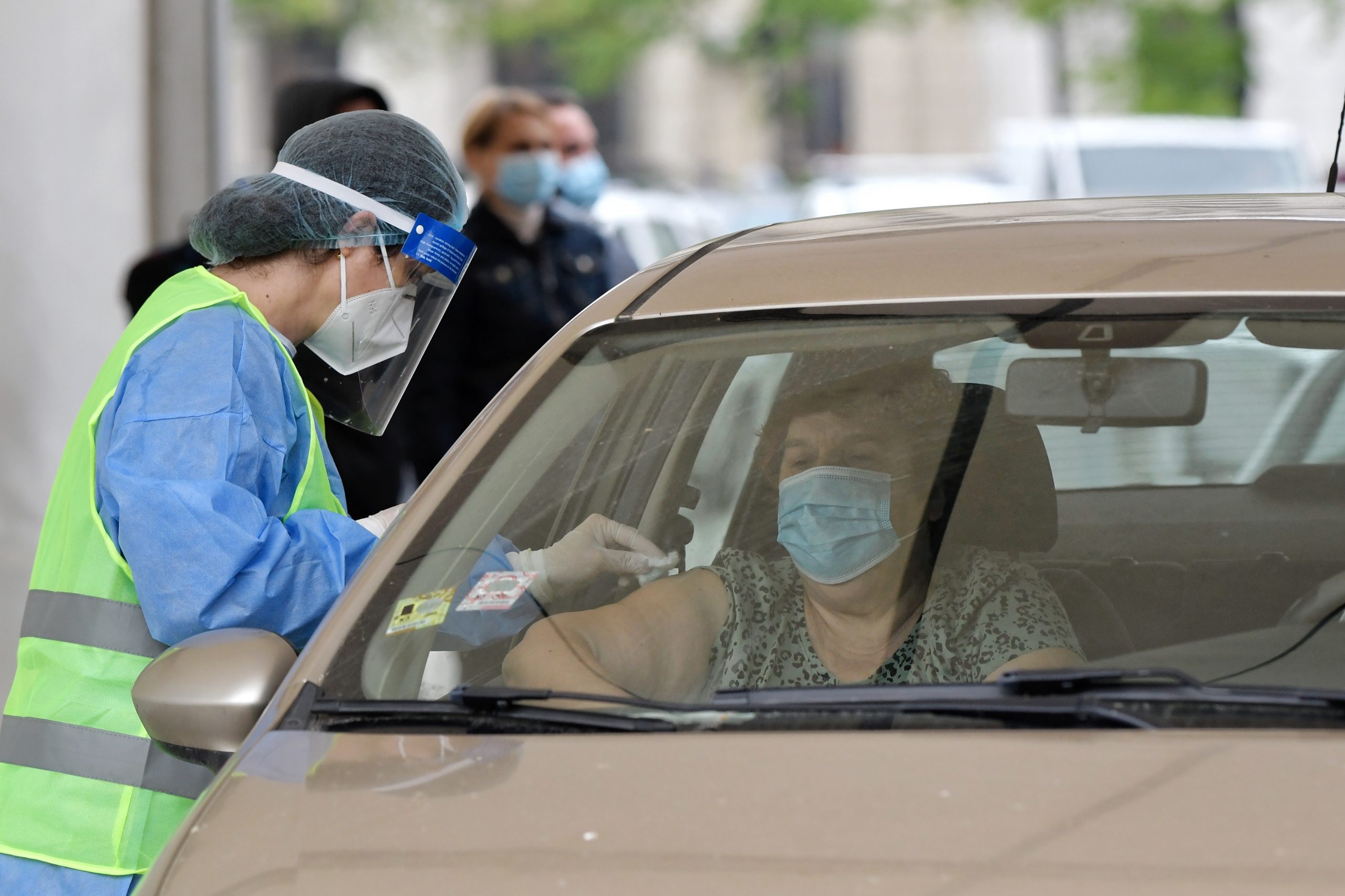 Bucureștiul are mai mult de 45% din populație vaccinată anti-COVID. Cele șapte județe care au peste 30%