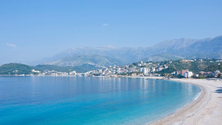 Țara care nu cere turiștilor vaccin sau teste PCR. Cât costă o vacanță în doi