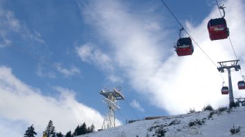 Noile restricţii afectează turismul montan. Mulţi turişti îşi anulează rezervările de la munte