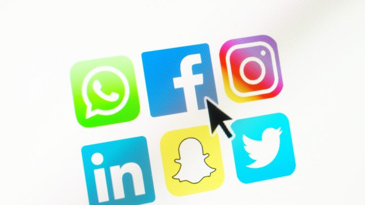 Pakistan a închis temporar toate reţelele de socializare, inclusiv Facebook şi Twitter. Care este motivul