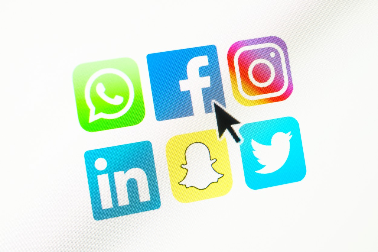 Pakistan a închis temporar toate reţelele sociale, inclusiv Facebook şi Twitter. Care este motivul