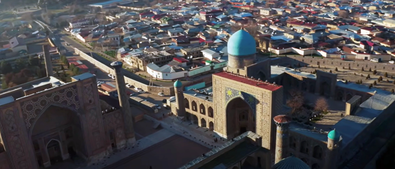 Din 2023, Uzbekistanul va folosi alfabetul latin. Cât a durat tranziția