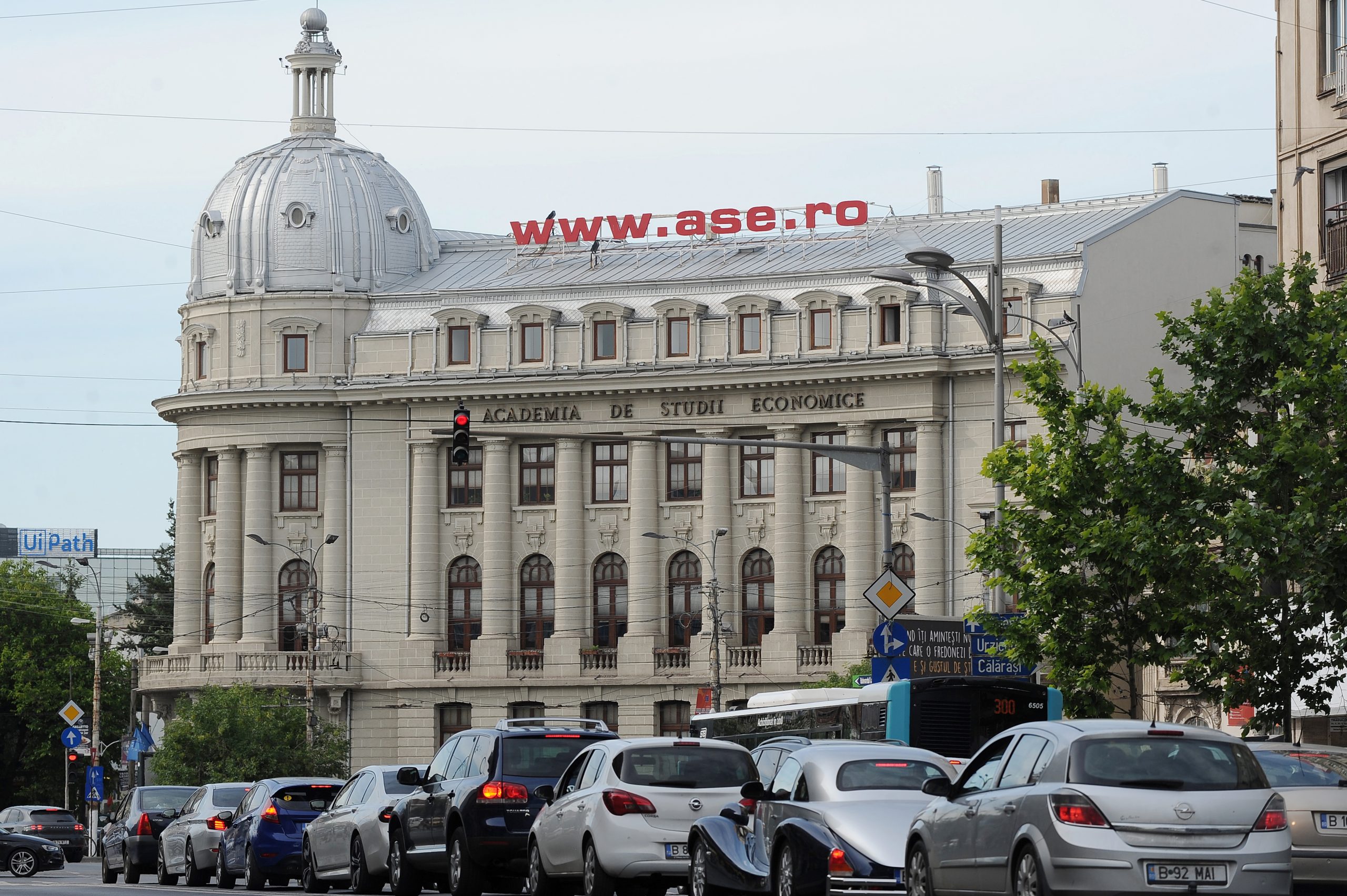 România nu mai are nicio universitate în top 1.000 mondial. Primul loc este luat de SUA