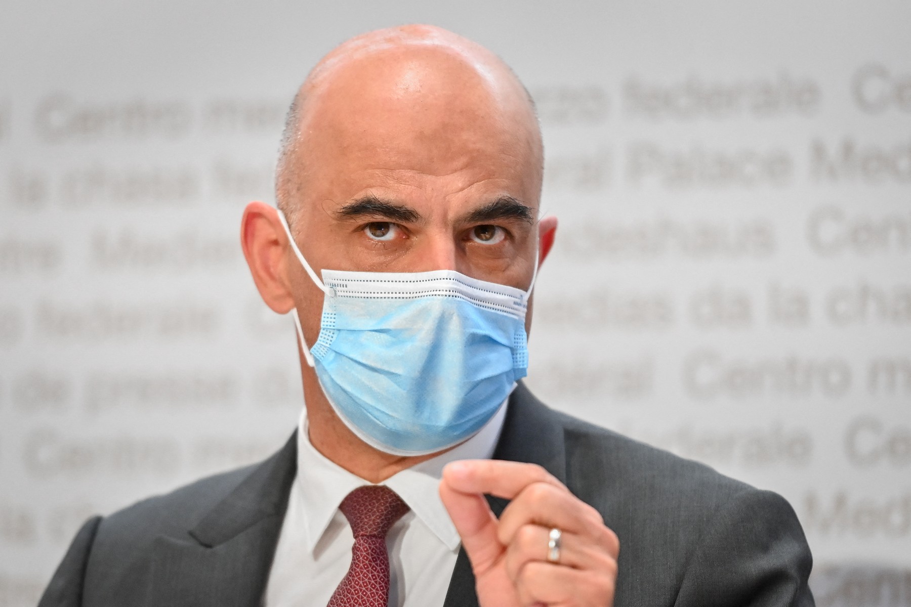 Elveția relaxează restricțiile, deși autoritățile anunță că situația epidemiologică din țară s-a deteriorat