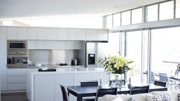 Vânzările pentru electrocasnice au explodat în pandemie. Ce aparat de bucătărie s-a vândut cu 2000% mai mult în 2020 decât în 2019