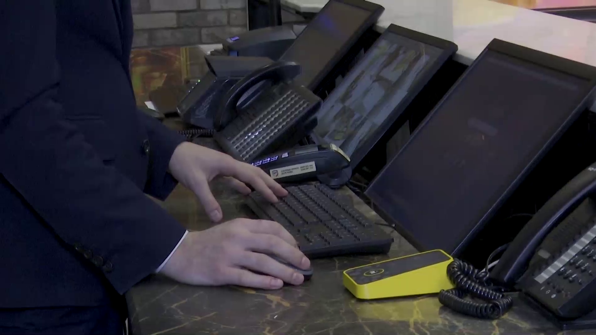 Primăriile care nu adoptă platforma ghișeul.ro ar putea fi amendate, anunță ministrul Digitalizării