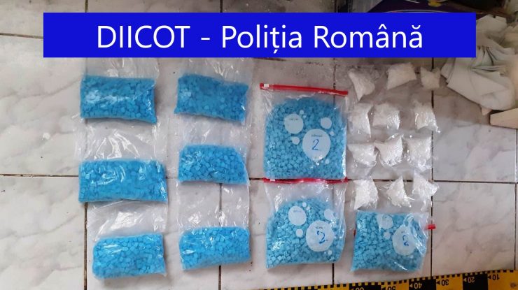 Captură uriașă de droguri la Constanța, înainte de 1 Mai: 25 de kg de cannabis, 313 grame de cocaină, peste 10.000 de comprimate de ecstasy