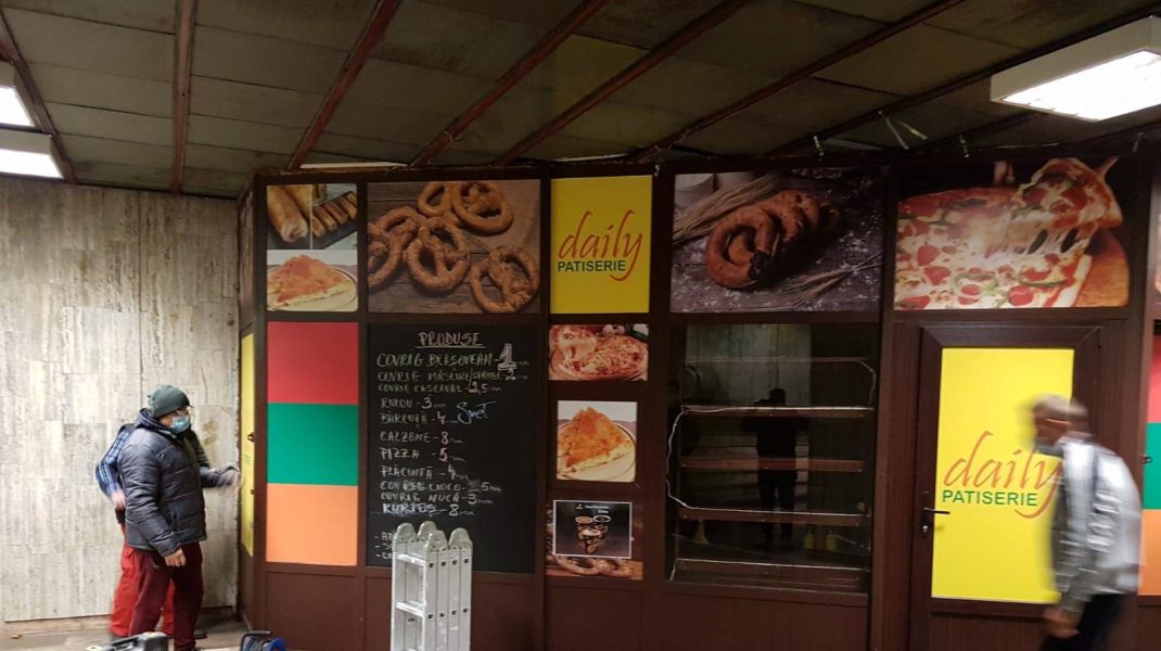 Continuă demolarea chioșcurilor de la metrou. Azi a venit rândul celor de la stația „Basarab”. Clotilde Armand: Comercianții vor fi ajutați să-și desfășoare activitatea în altă zonă
