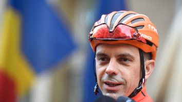 Eduard Novak a lăsat ciclismul pentru canotaj. A vâslit alături de Elisabeta Lipă pe lacul Snagov