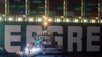 Autoritățile egiptene au sechestrat nava Ever Given. Vor 900 de milioane de dolari ca să o lase să iasă