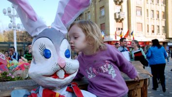 Obiceiuri de Paște: Cum s-a ajuns la cadourile de Iepuraș și de unde provine „Paștele Cailor”