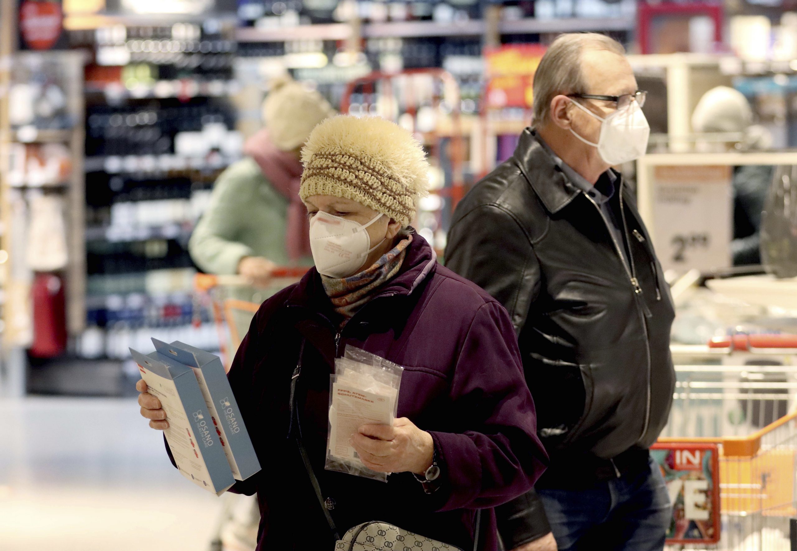 STUDIU: Românii se tem că ar fi mințiți prin mesajele de pe etichetele produselor alimentare