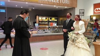 VIDEO. Protest anti-restricții: Nuntă organizată de un restaurant din Sfântu Gheorghe într-un hipermarket