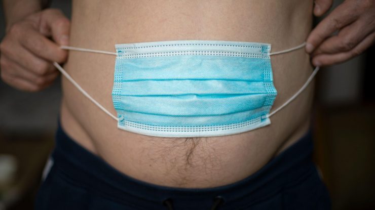 Persoanele supraponderale și obeze riscă să facă forme mai grave de COVID-19