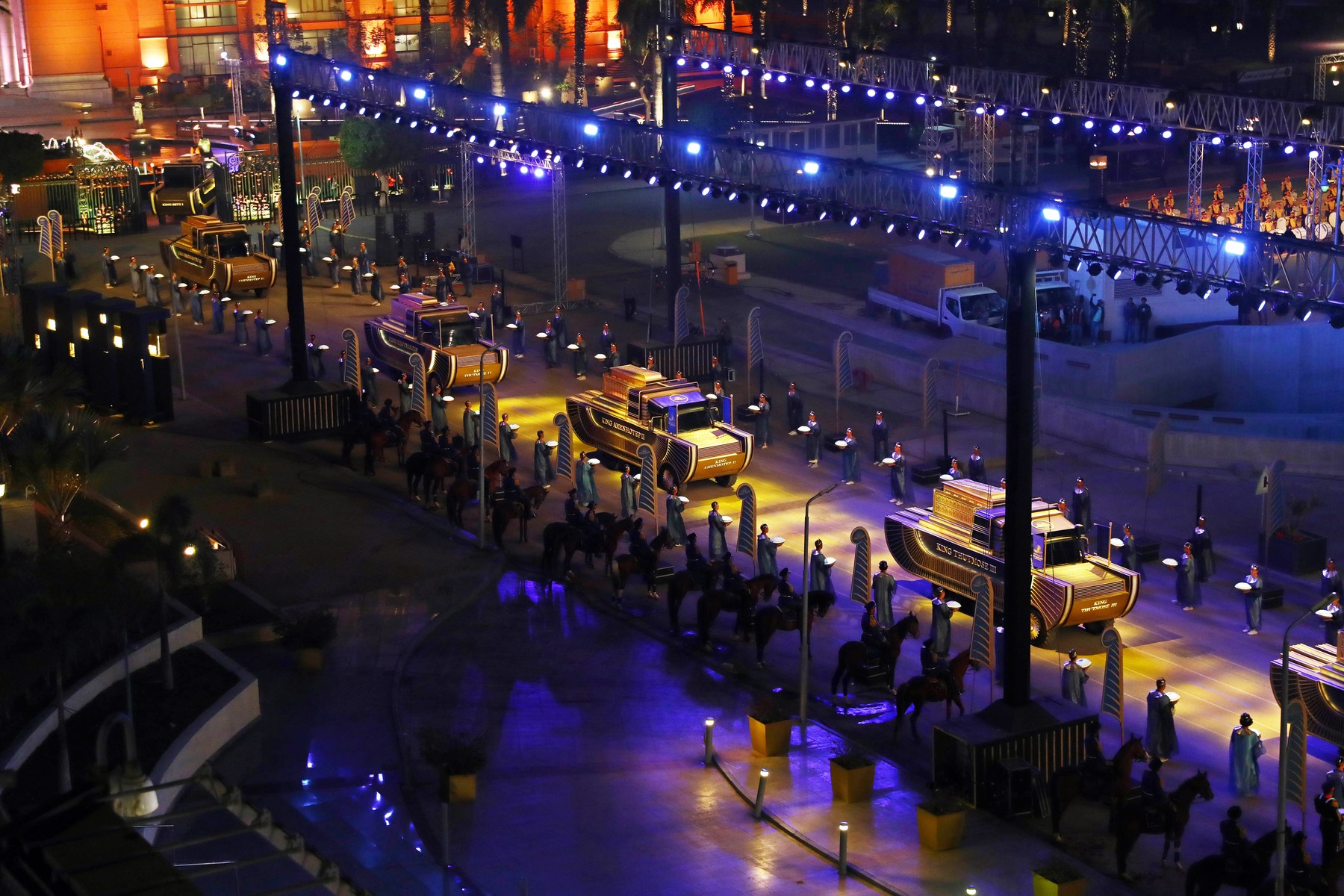 22 de mumii regale din Egiptul Antic au fost mutate la un alt muzeu. Evenimentul a fost sărbătorit cu o paradă de gală