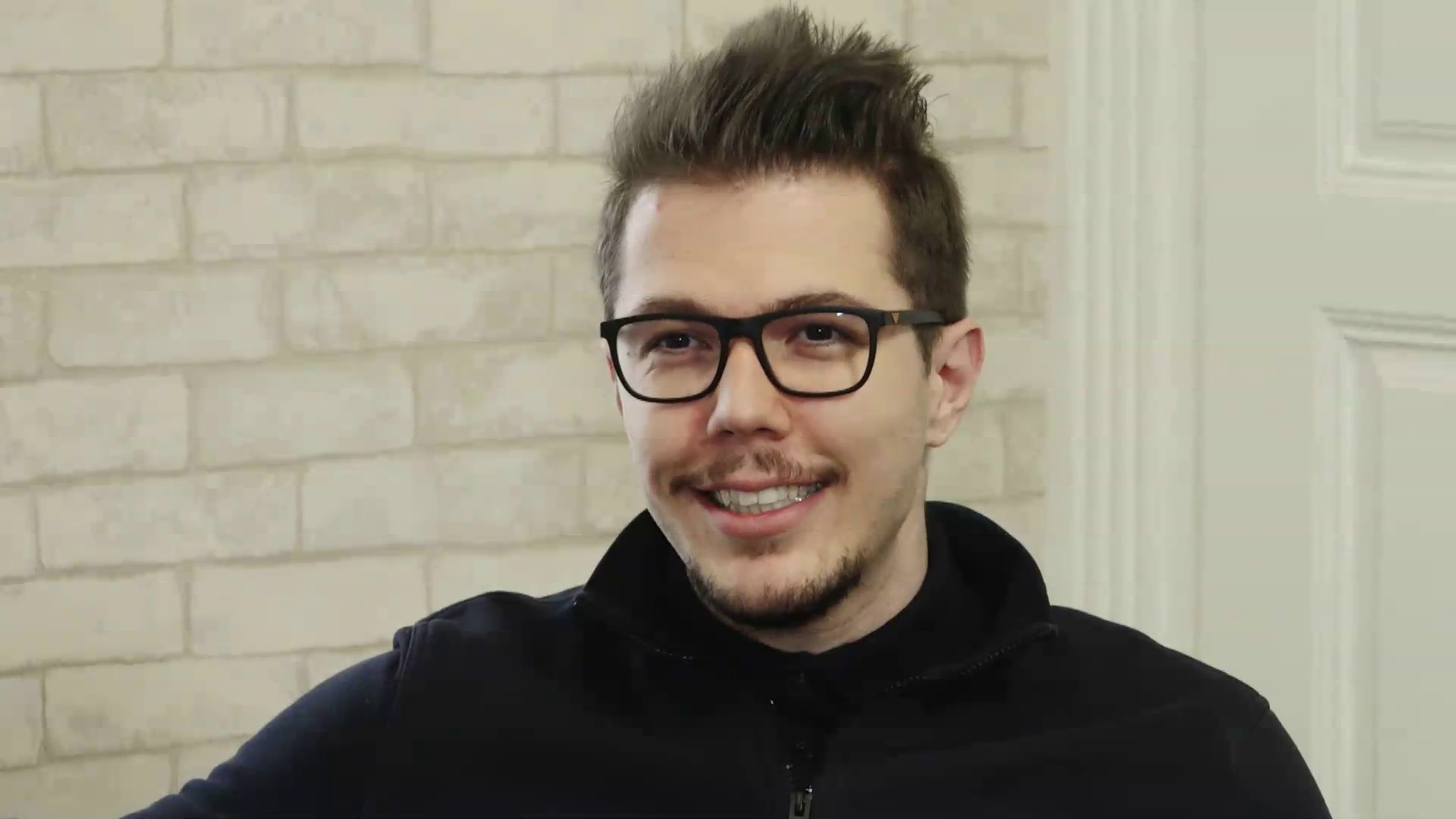 Un IT-ist din Cluj pregătește programatorii de top ai României. Este primul tânăr din țară care a făcut 1 milion de euro din asta