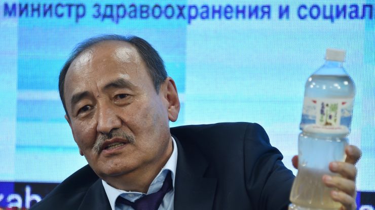 O plantă otrăvitoare, promovată de un ministru al Sănătății ca tratament împotriva COVID-19: „Nu există pericol pentru sănătate”