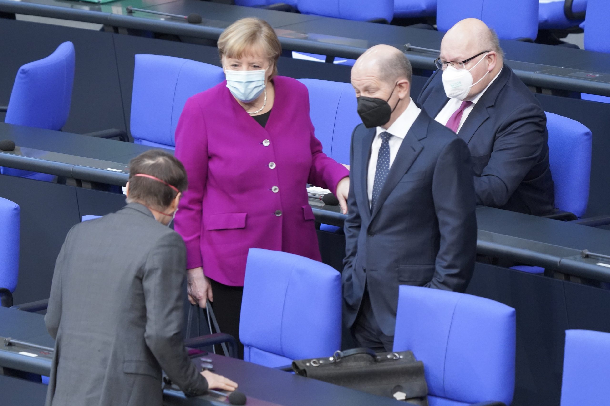 Ministrul Finanțelor din Germania afirmă că economia nu trebuie redeschisă în acest moment. Scholz vrea taxarea suplimentară a bogaților