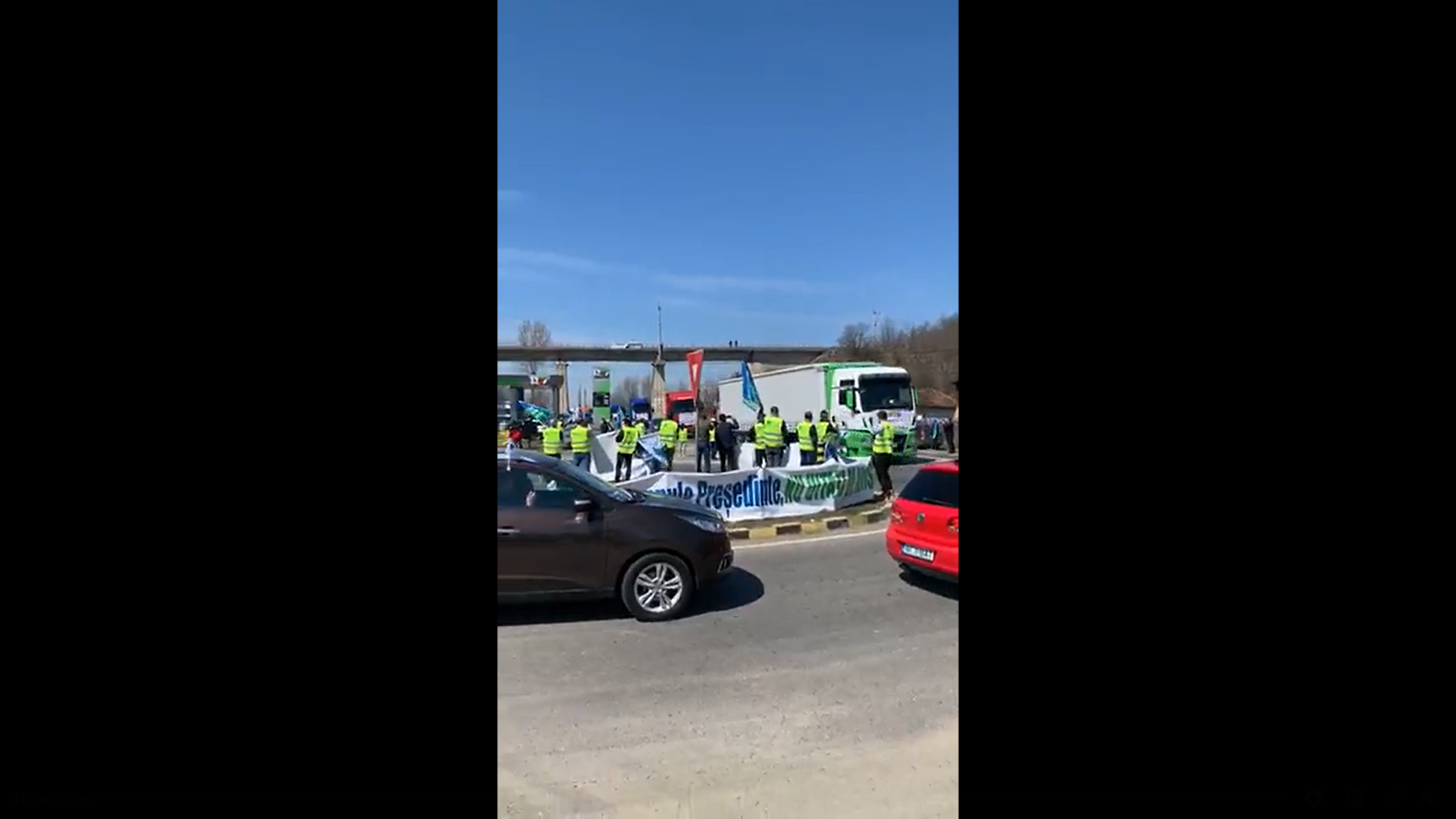 Marș pentru construirea de autostrăzi în Moldova. Protest cu sute de mașini, camioane și motociclete . VIDEO