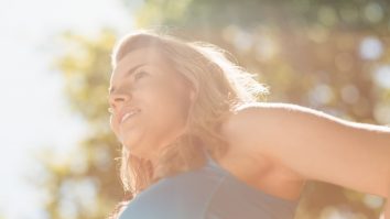 Expunerea la lumina soarelui ar reduce riscul de deces din cauza Covid-19. Explicația cercetătorilor