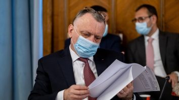 Cîmpeanu, despre elevul care s-a aruncat de la geam: În 2018 a scris pe un desen „Sunt speriat”