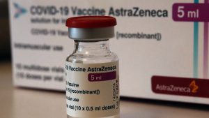 Olanda a suspendat vaccinarea persoanelor sub 60 de ani cu AstraZeneca. Decizia a fost luată după moartea unei femei