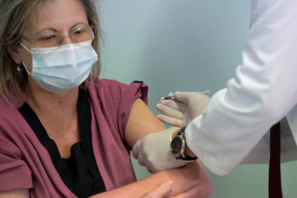 Există vaccinuri cu reacții adverse pe termen lung? Explicațiile Ministerului Sănătății