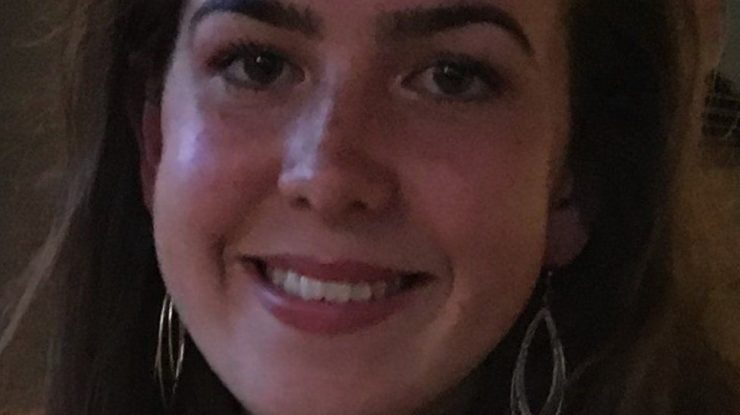 O adolescentă a murit după ce s-a simțit rău zile la rând. Profesorii au constrâns-o „să se plimbe într-un tur al orașului”