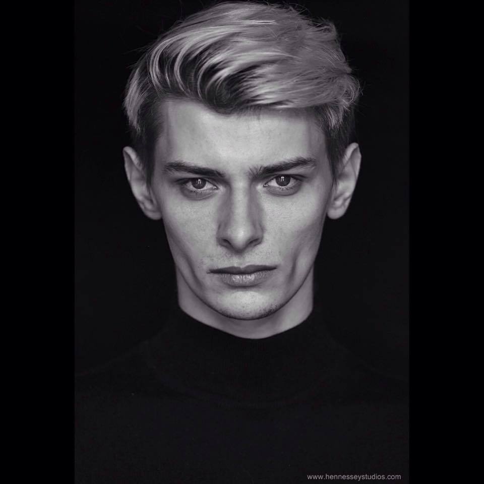 Franța interzice manechinele prea slabe. Model: „Ei spuneau că dacă nu mă îngraș, mă trimit acasă”