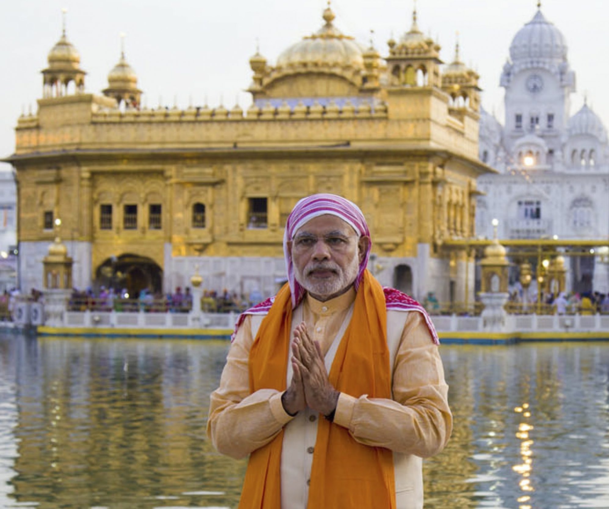 Premierul Indiei luptă împotriva pandemiei de Covid-19 prin yoga: „A devenit o sursă de forță interioară”