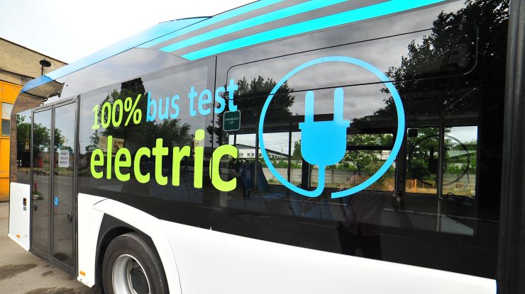 Primul autobuz electric fabricat în România. Unde poți călători cu el