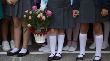 Elevii ar putea să participe la festivitățile de absolvire sau la banchet cu condiția să fie „un număr limitat de participanți”