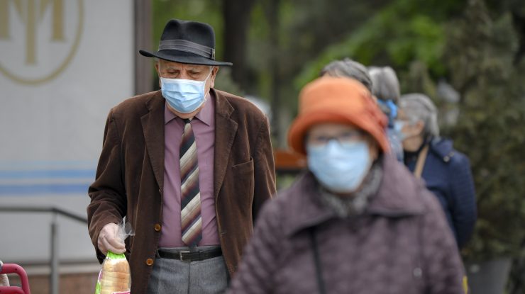 Rata de infectare continuă să crească în București. CMBSU va anunța noi restricții