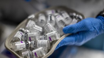 SUA vrea ca reţeta vaccinurilor anti-Covid să fie la liber. Ţările în curs de dezvoltare ar putea produce serul