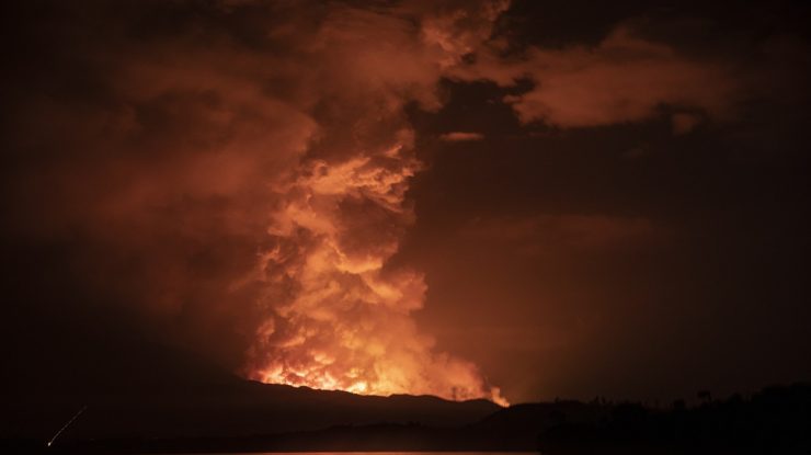 Scenariul care îi sperie pe cercetători. De ce este foarte periculoasă erupția din Congo