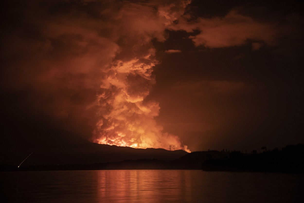 Scenariul care îi sperie pe cercetători. De ce este foarte periculoasă erupția din Congo