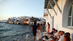 Start la vacanţă. Sectorul turistic din Grecia se redeschide în acest weekend