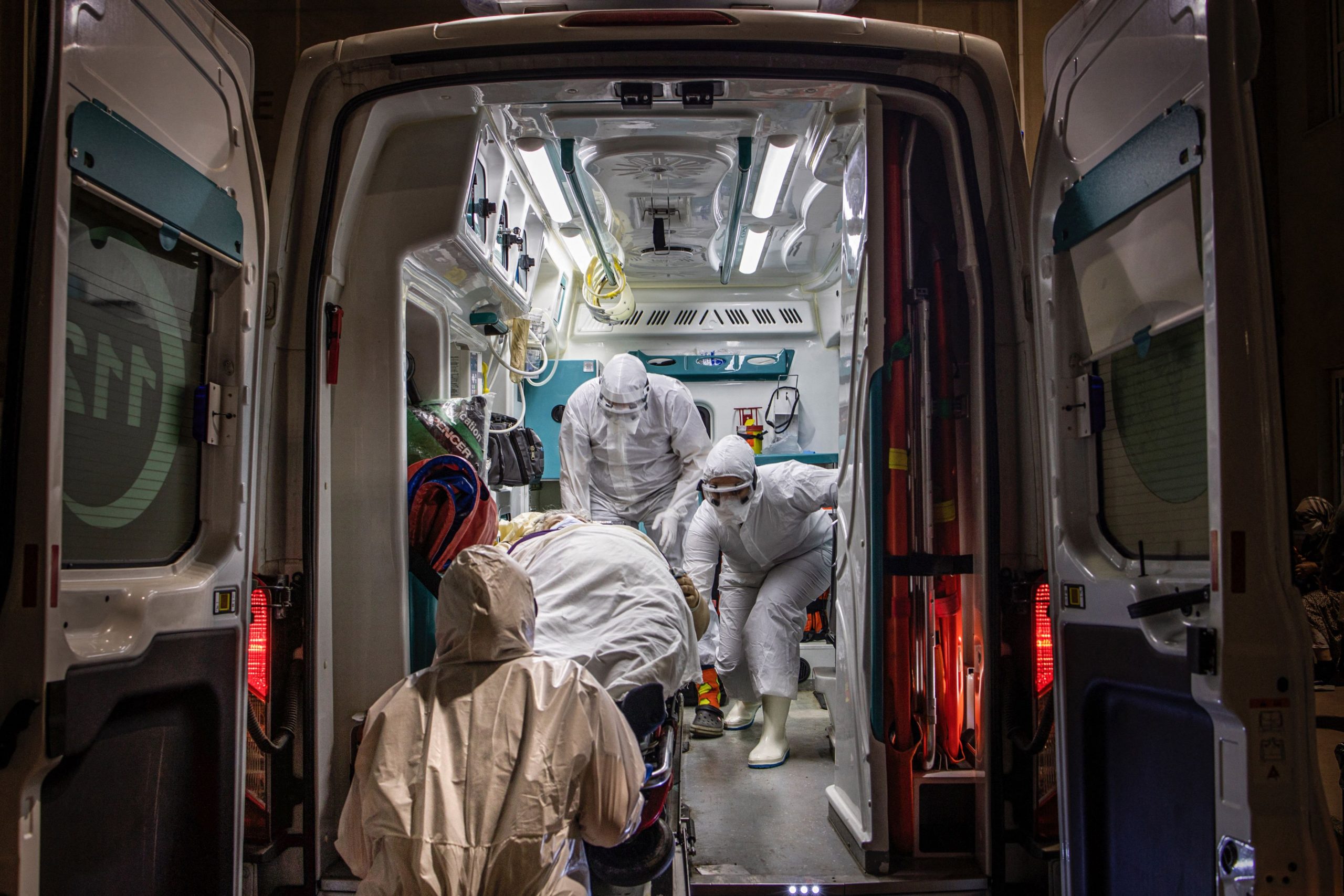 Autoritățile din Marea Britanie au descoperit 86 de focare de COVID-19 provocate de tulpina indiană