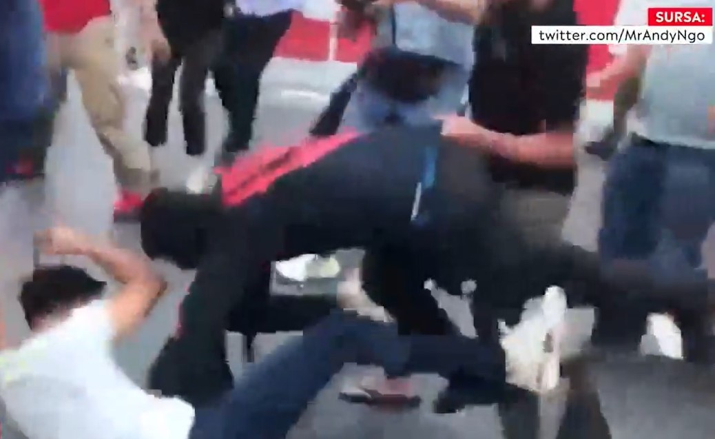 Militanții pro-Hamas și cei pro-israelieni s-au luat la bătaie în Times Square din New York, la două ore după intrarea în vigoare a armistițiului. VIDEO