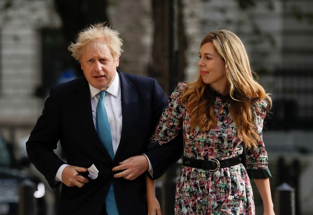 Primele imagini de la nunta secretă a premierului britanic Boris Johnson și Carrie Symonds