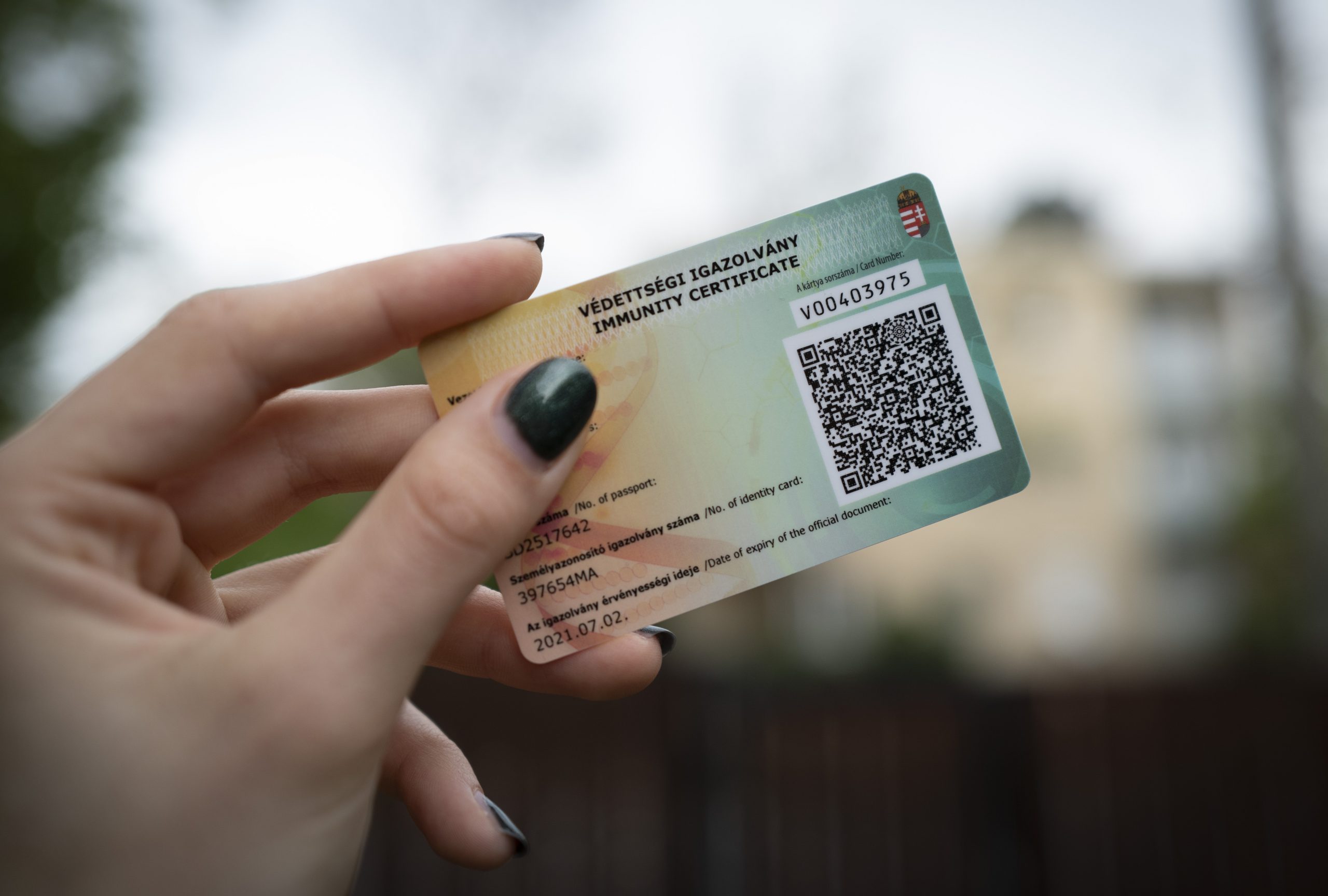 Ungaria a introdus cardul de imunitate. Cei vaccinaţi pot merge la teatru, cinema sau meciuri de fotbal