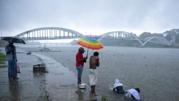 ritual indian pe timp de furtuna si pandemie covid, 16 mai 2021.