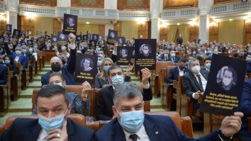 Ciolacu le cere parlamentarilor PSD să se vaccineze cu a treia doză