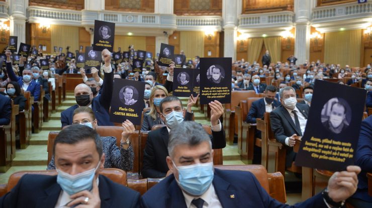 Ciolacu le cere parlamentarilor PSD să se vaccineze cu a treia doză