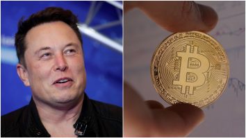 Elon Musk privește criptomoneda Bitcoin.