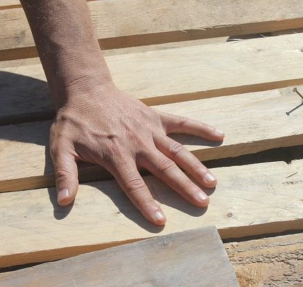 Aspectul unghiilor îți dezvăluie dacă ai avut sau nu boala COVID. Ce a descoperit un epidemiolog renumit