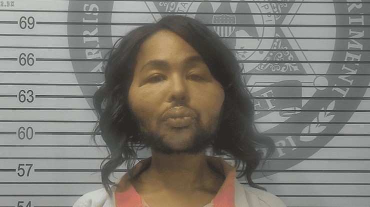 O femeie din Statele Unite a jefuit o bancă pentru a avea bani de operaţii estetice. Câţi ani va sta la închisoare