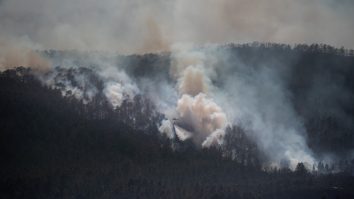 Incendiu în Tenerife. Peste 3.300 de hectare de vegetaţie au fost înghiţite de flăcări