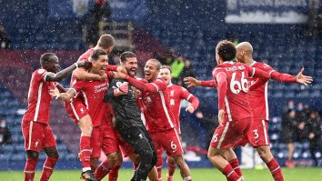 Alisson Becker o menține pe Liverpool în cursa pentru locurile de Champions League cu un gol în ultimul minut